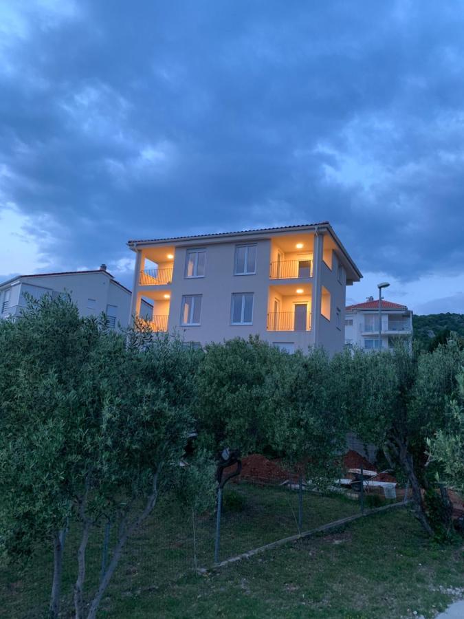 Twenty-Punat Apartments Exterior photo